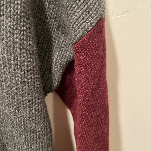 BCBG Colorblock Sweater - Picture 4 of 4